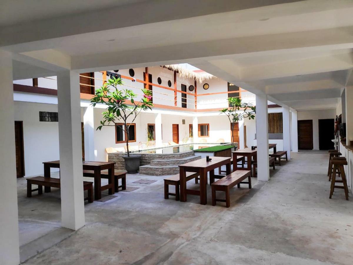 Gili Pirates Dive & Bnb Gili Trawangan Exterior photo